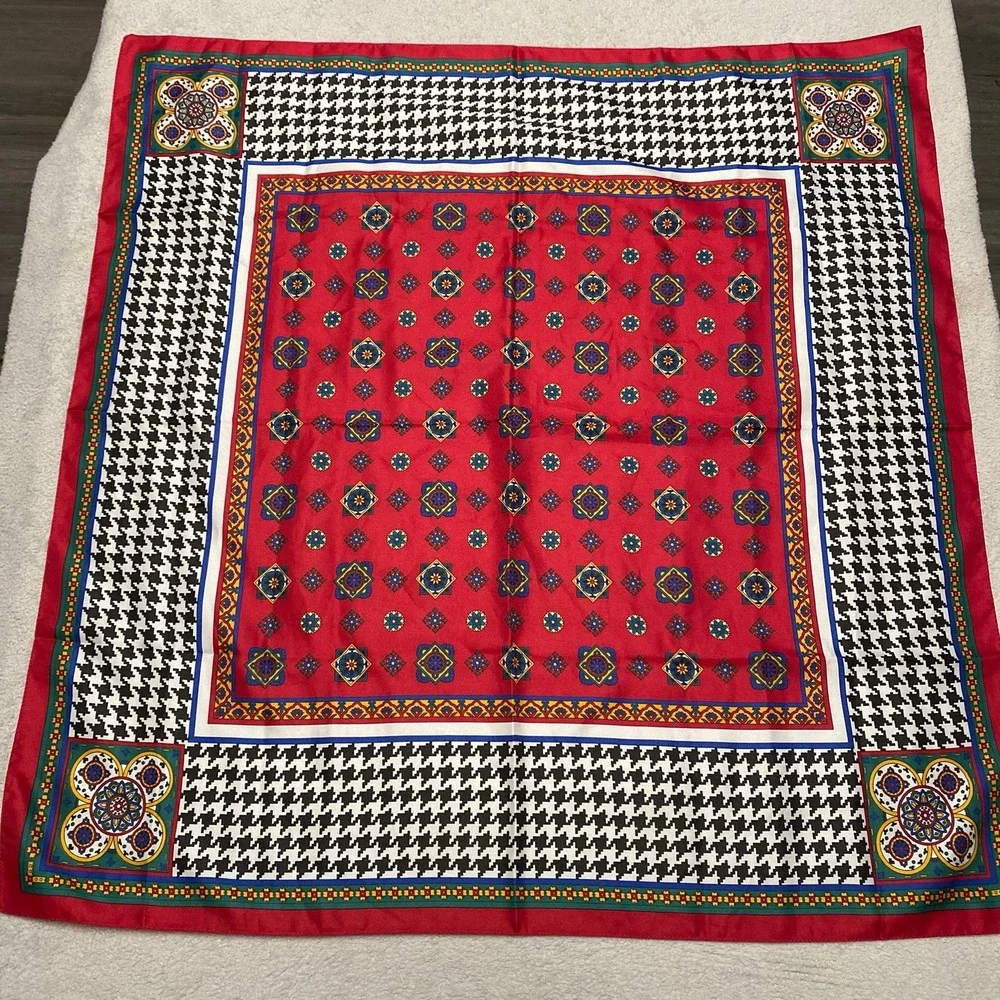 Vintage Avon Square Scarf 30x30 Houndstooth‎ Intricate 80s 1988 Italy